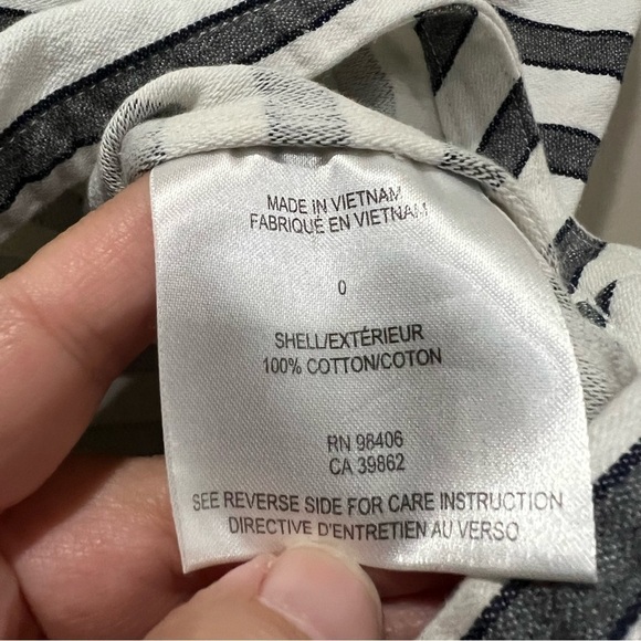 Theory 0 Gray & White Stripe 💯 Cotton Zip Back Short Sleeve Top Y - Picture 4 of 4